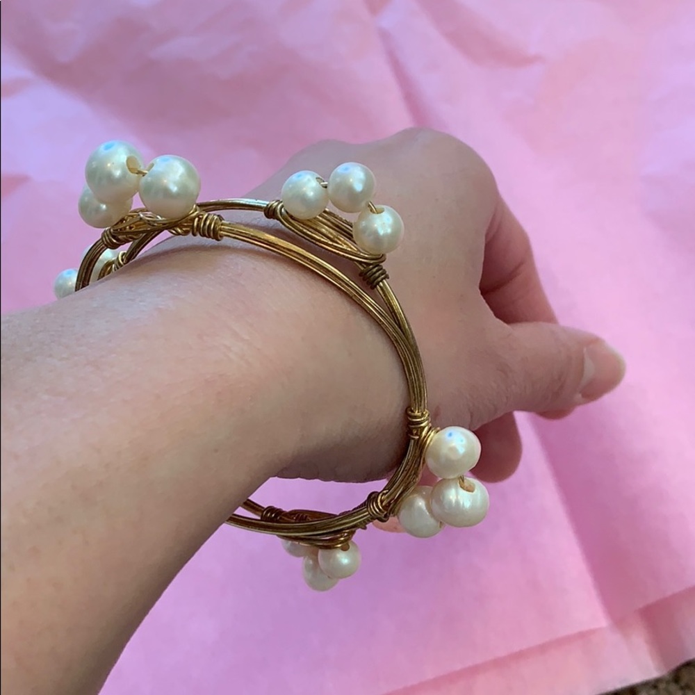Bourbon and Boweties - 2 pearl bracelets